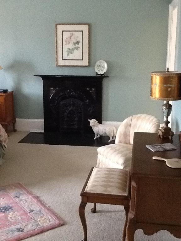 コバーグ Mackechnie House Bed & Breakfast 部屋 写真